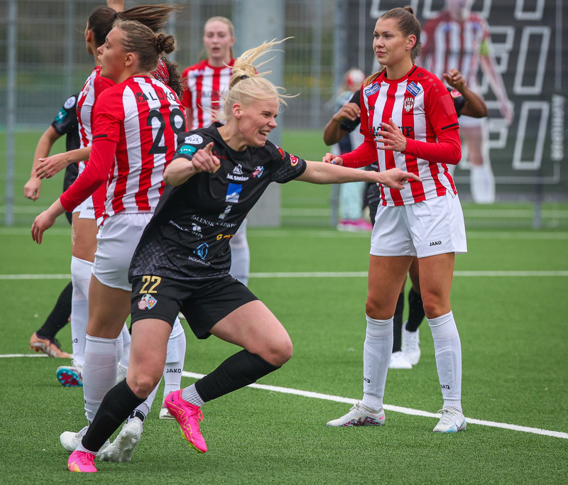 Myndaveisla: Þróttur vann topplið Þórs/KA