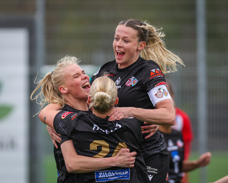 Myndaveisla: Þróttur vann topplið Þórs/KA