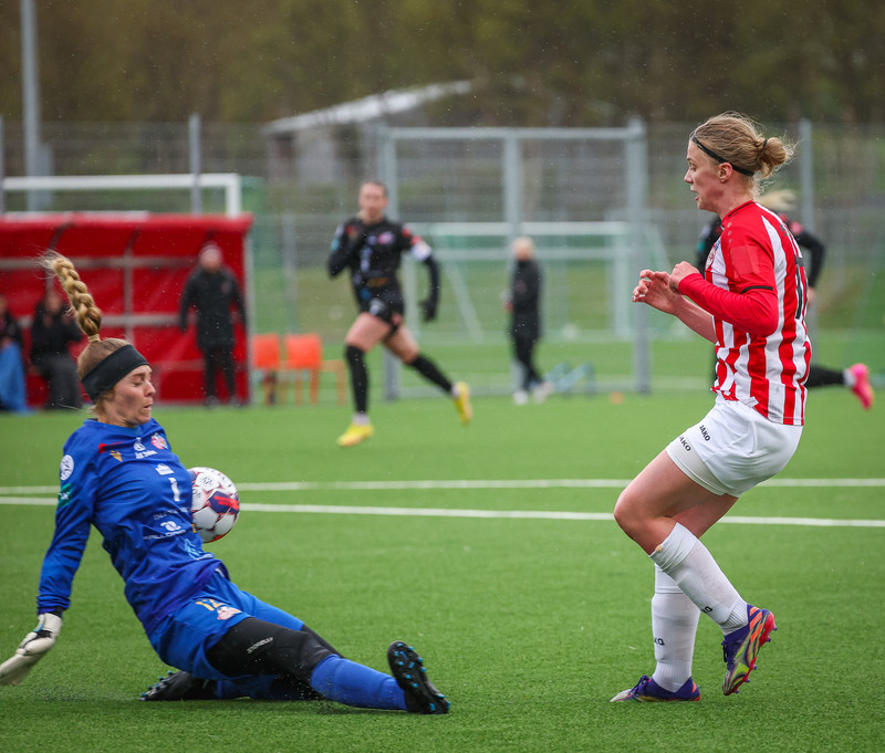 Myndaveisla: Þróttur vann topplið Þórs/KA