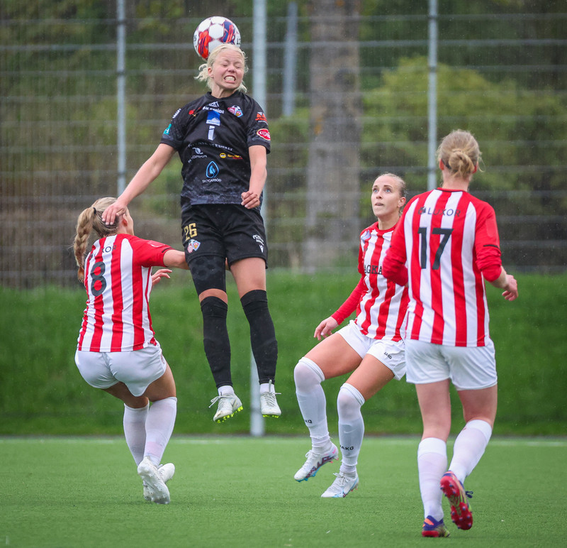 Myndaveisla: Þróttur vann topplið Þórs/KA