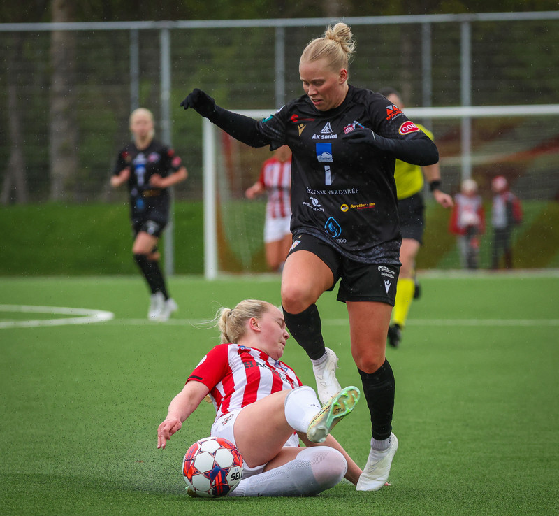 Myndaveisla: Þróttur vann topplið Þórs/KA