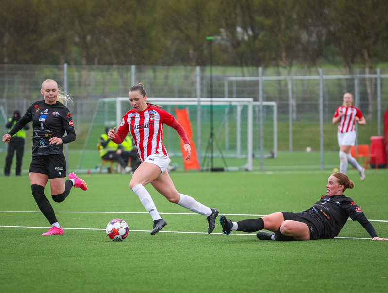 Myndaveisla: Þróttur vann topplið Þórs/KA
