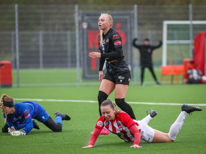 Myndaveisla: Þróttur vann topplið Þórs/KA