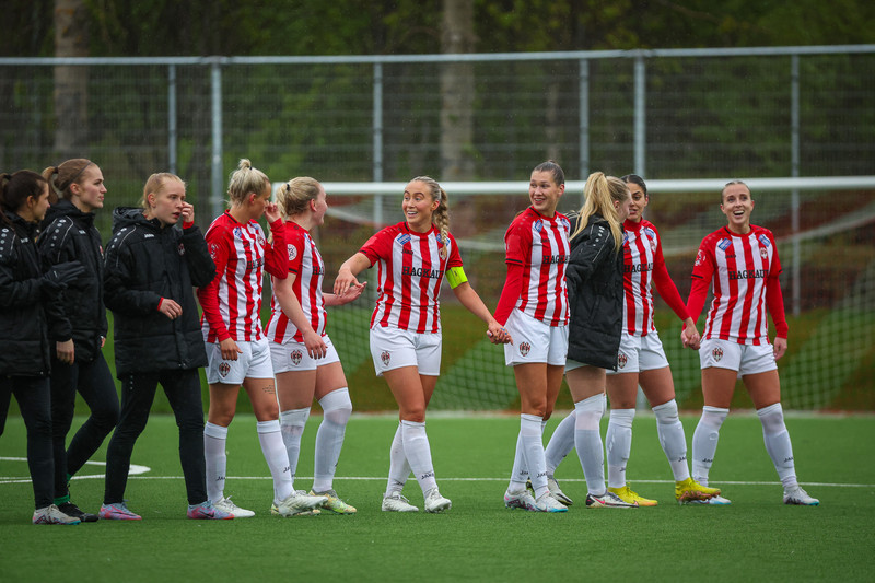 Myndaveisla: Þróttur vann topplið Þórs/KA