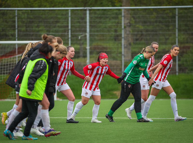 Myndaveisla: Þróttur vann topplið Þórs/KA