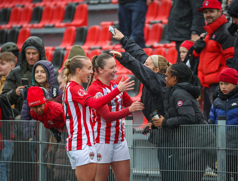 Myndaveisla: Þróttur vann topplið Þórs/KA