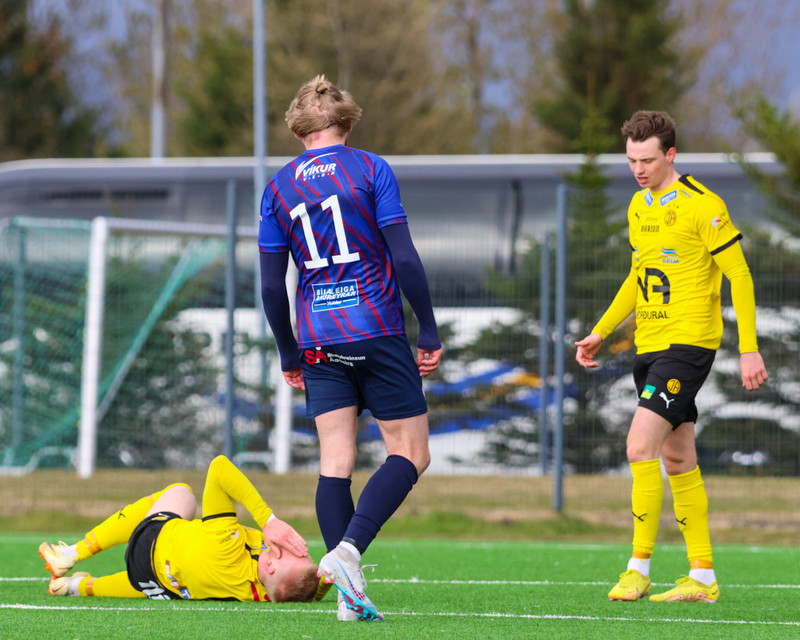 Myndaveisla: ÍA vann Leikni í Breiðholti