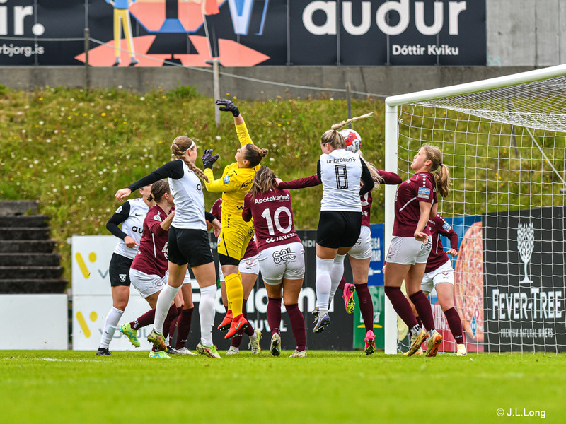 Myndaveisla: FH vann botnlið Selfoss