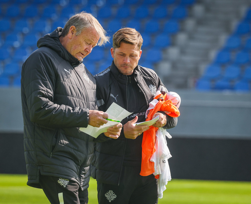 Åge Hareide og Jói Kalli.