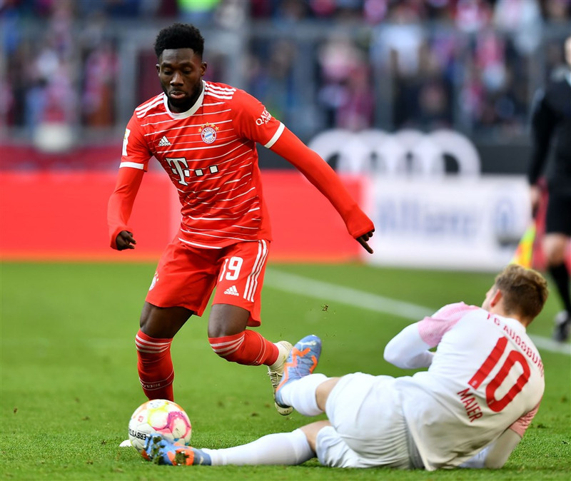 Alphonso Davies eftirsóttur af stórveldum