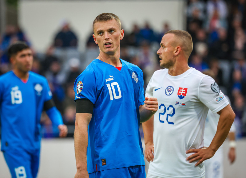 Albert mætti í dómsal í morgun