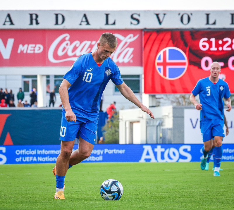 Albert Guðmundsson hefur átt frábært tímabil með Genoa á Ítalíu og er mættur aftur í íslenska liðið.