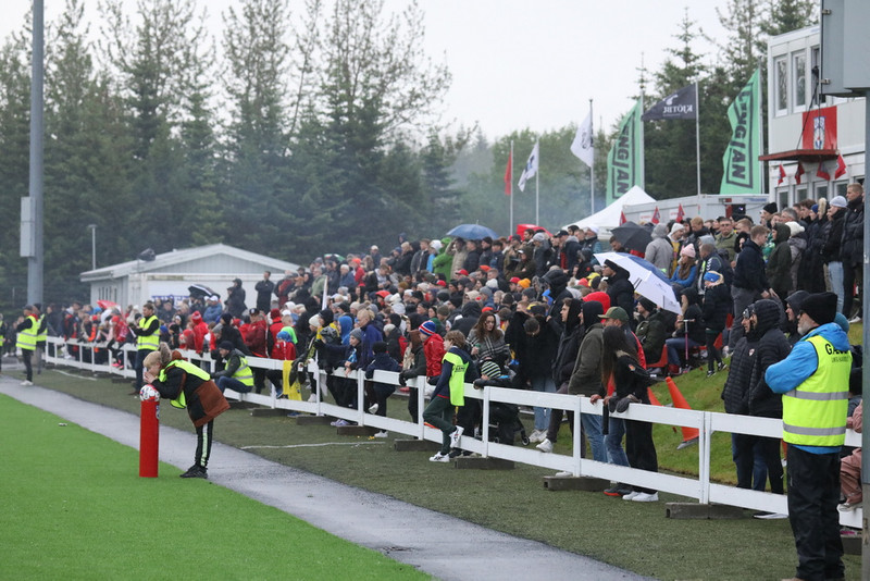 Myndaveisla: Harley og nudd þegar Afturelding vann toppslaginn