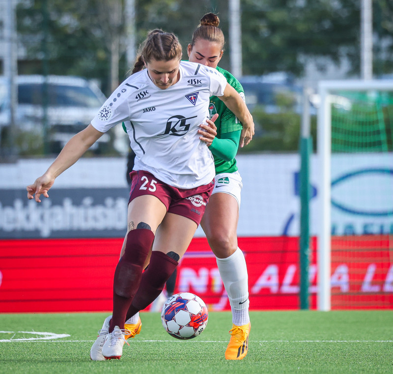 Myndaveisla: Breiðablik með auðveldan sigur á Tindastóli