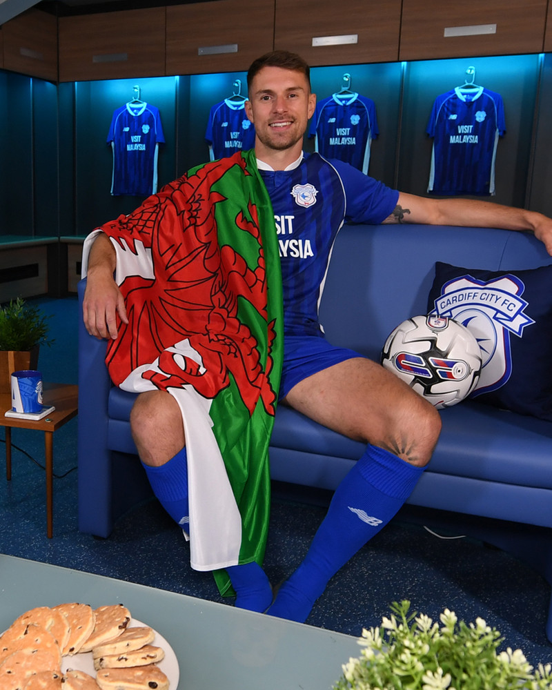 Aaron Ramsey tókst ekki að bjarga Cardiff frá falli