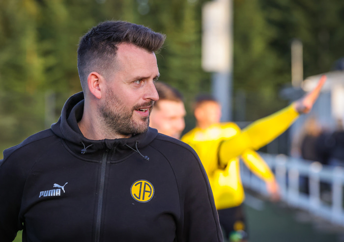 Halli Hróðmars verður gestur.