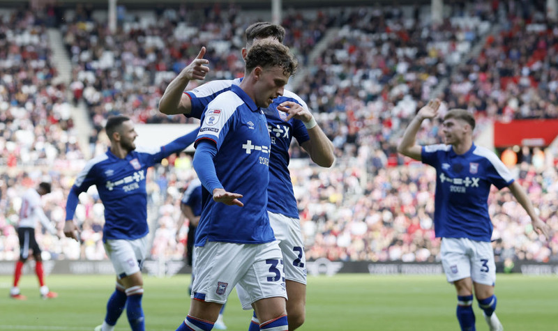 Championship: Ipswich upp um tvær deildir á tveimur árum