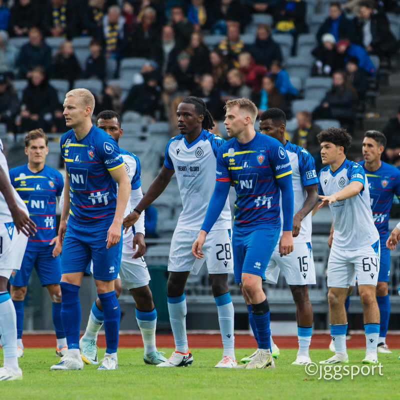 Úr leik KA og Club Brugge á Laugardalsvelli.