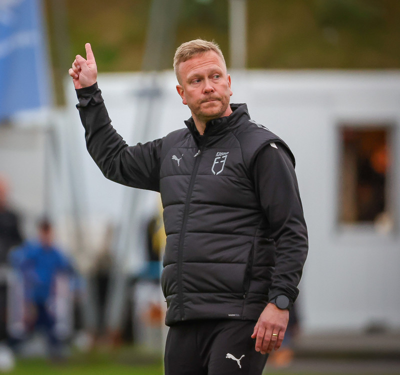 Ætlar sér upp með liðið.