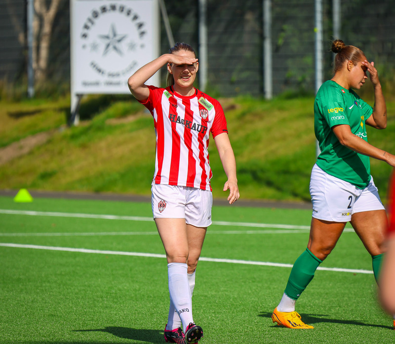 Myndaveisla frá sigri Þróttar á Breiðabliki