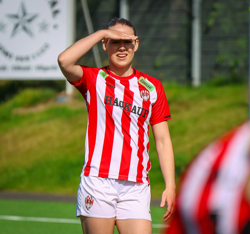 Myndaveisla frá sigri Þróttar á Breiðabliki