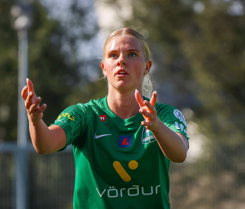 Myndaveisla frá sigri Þróttar á Breiðabliki