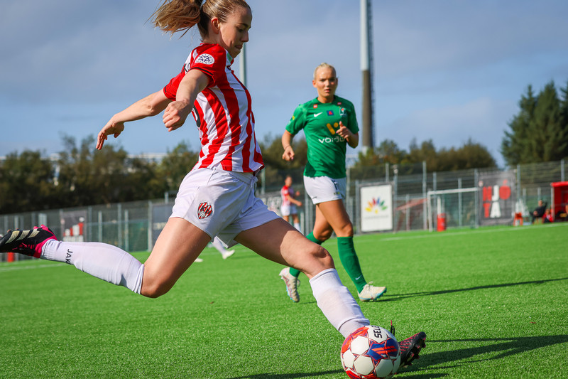 Myndaveisla frá sigri Þróttar á Breiðabliki