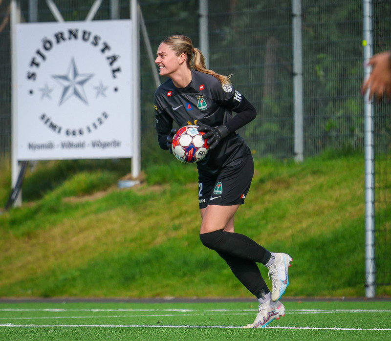 Myndaveisla frá sigri Þróttar á Breiðabliki