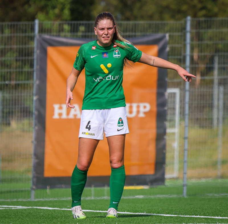 Myndaveisla frá sigri Þróttar á Breiðabliki