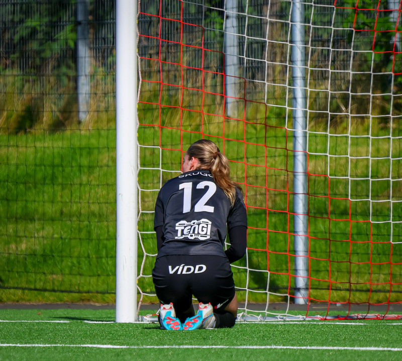 Myndaveisla frá sigri Þróttar á Breiðabliki
