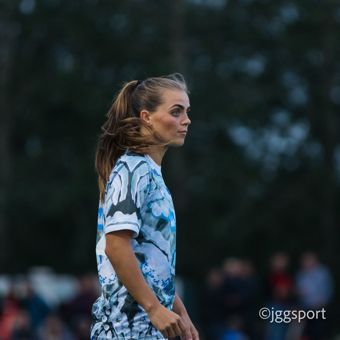 Nadía Atladóttir hefur samið við Val