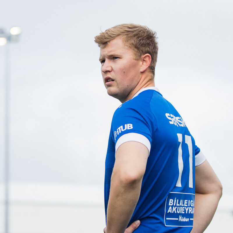 Viktor Daði fær að elda.