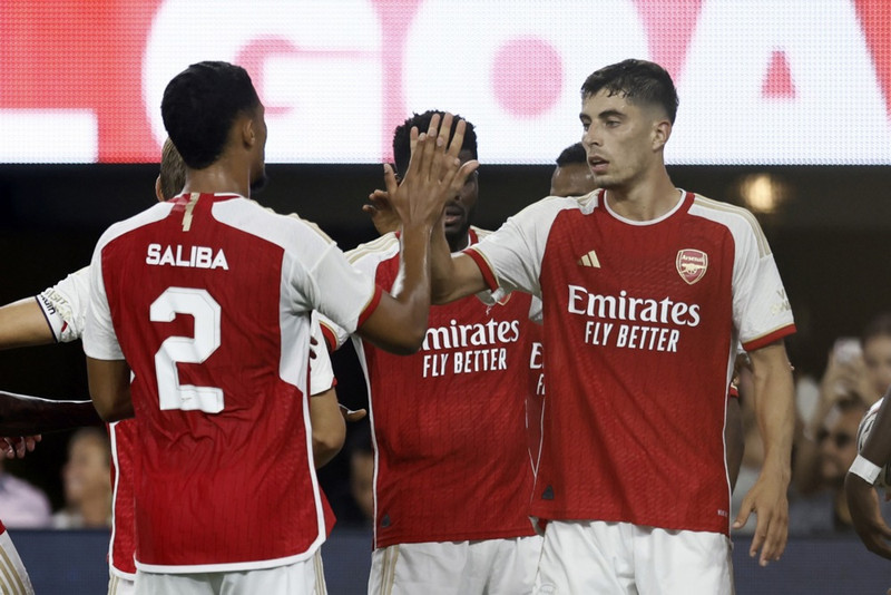 Arteta gæti verið án átta leikmanna gegn Bournemouth