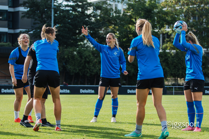 Leikurinn í dag hefst 16:15.