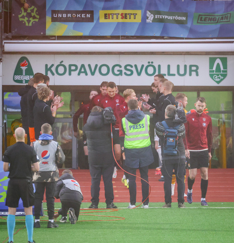 Myndaveisla: Breiðablik vann nýja Íslandsmeistara í Kópavogi