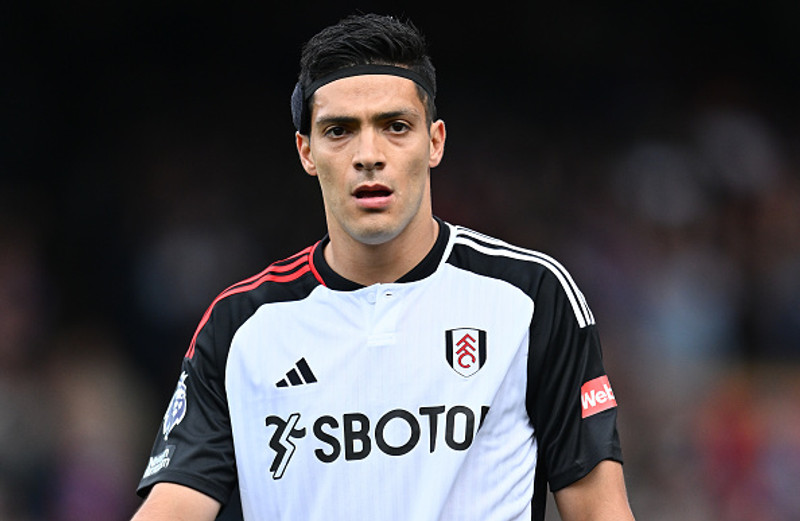 Raul Jimenez byrjar á Craven Cottage
