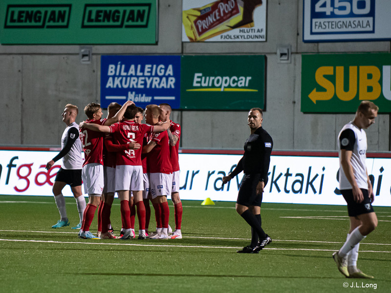 Myndaveisla: Valur gerði út um Evrópudrauma FH