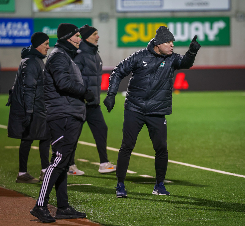 Myndaveisla: Valur hampaði skildinum í Bestu-deildinni