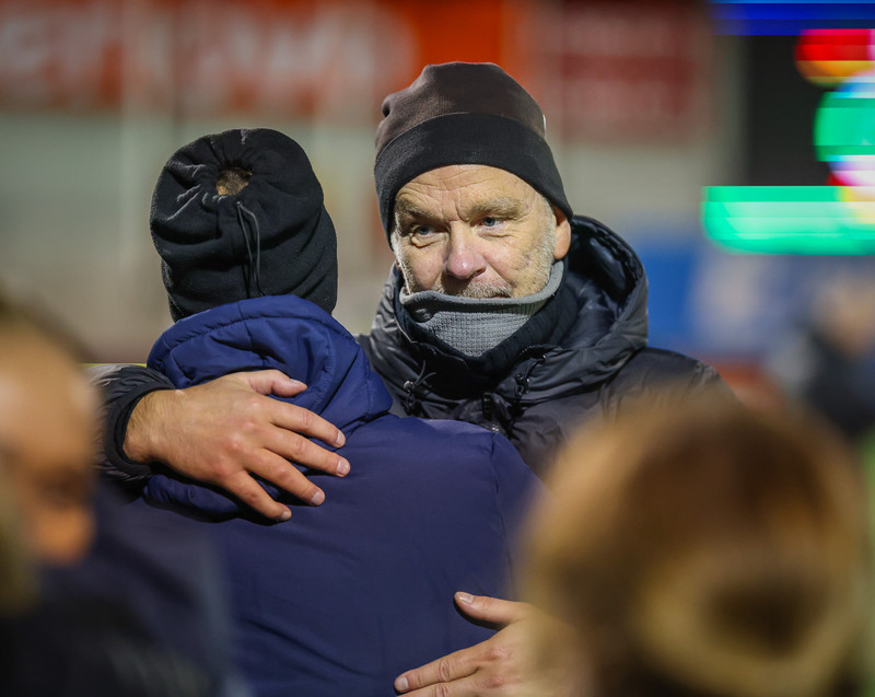 Myndaveisla: Valur hampaði skildinum í Bestu-deildinni