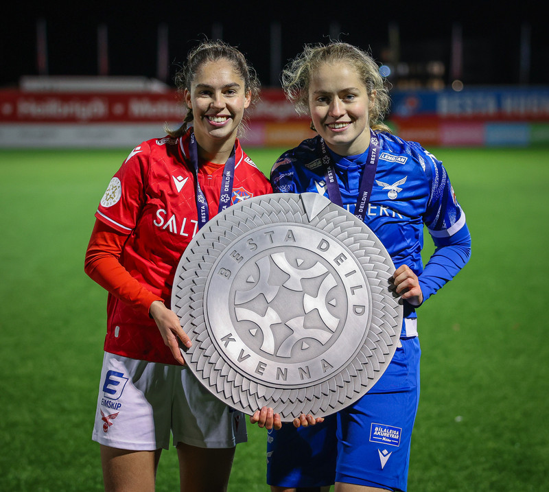 Myndaveisla: Valur hampaði skildinum í Bestu-deildinni