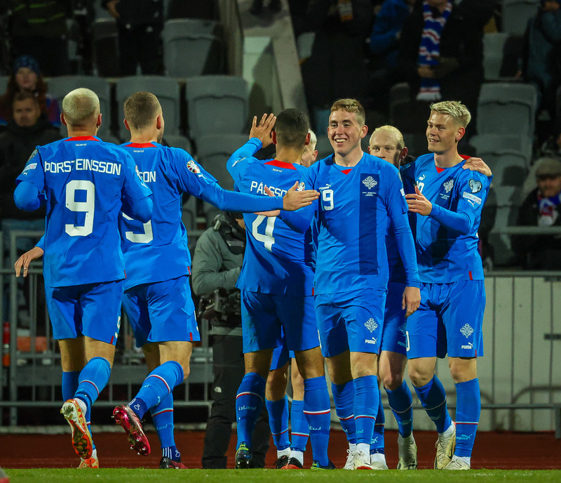 Með sigri í kvöld getur Ísland unnið sinn þriðja heimaleik í röð.