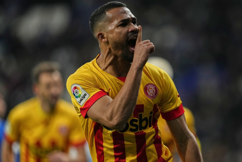 Spánn: Herrera skoraði og fékk rautt er Girona tapaði á heimavelli
