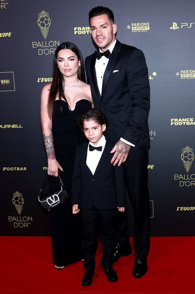 Man City býður Ederson 75% launahækkun