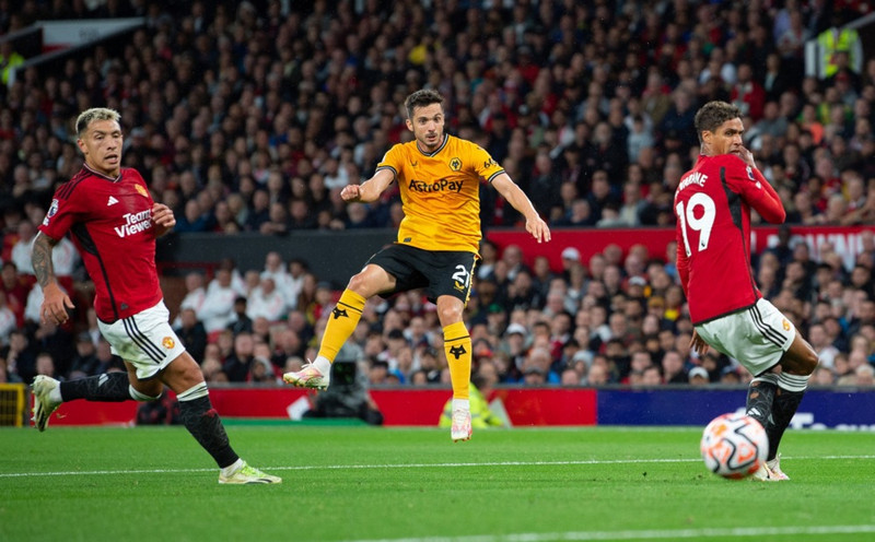 Byrjunarlið Wolves og Crystal Palace: Sarabia á að bjarga starfi O'Neil - Glasner þvingaður í breytingar