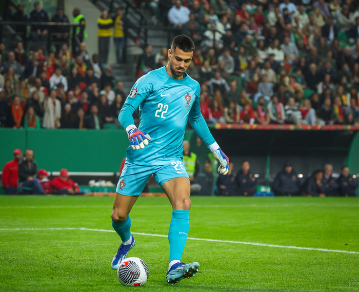 Diogo Costa.