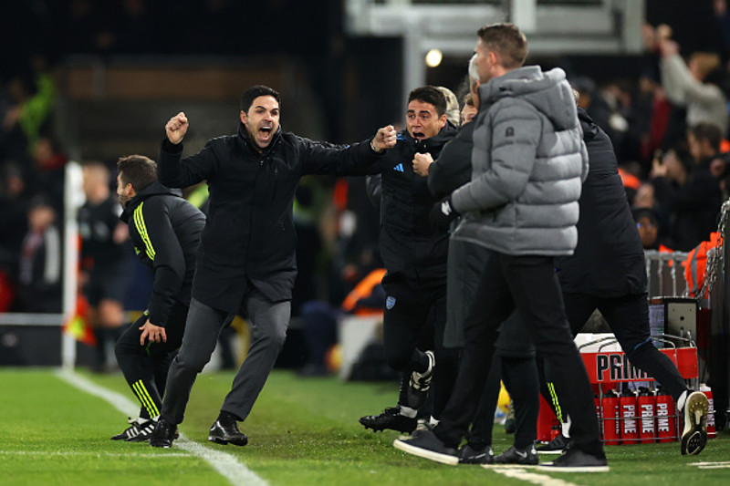 Mikel Arteta, stjóri Arsenal, gleymdi stað og stund.