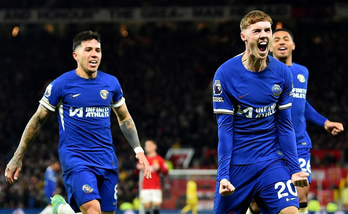 Chelsea fagnar marki á tímabilinu.
