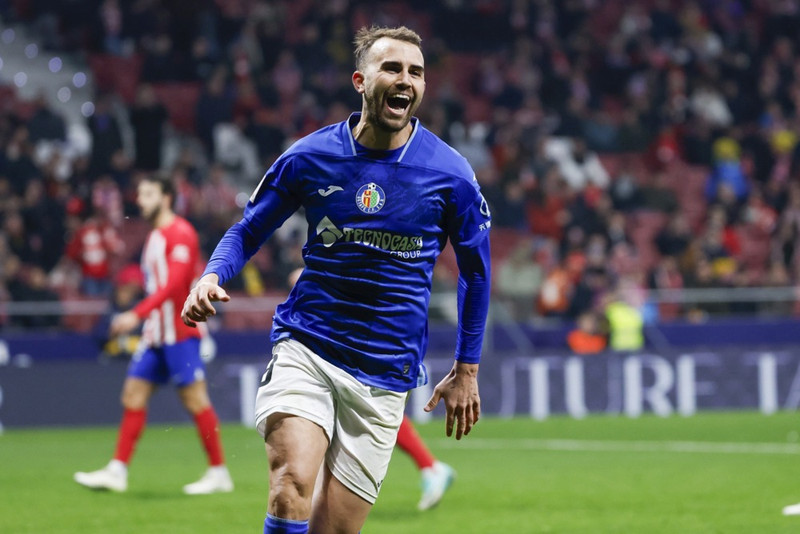 Barcelona íhugar að reyna við fyrrum leikmann Real Madrid