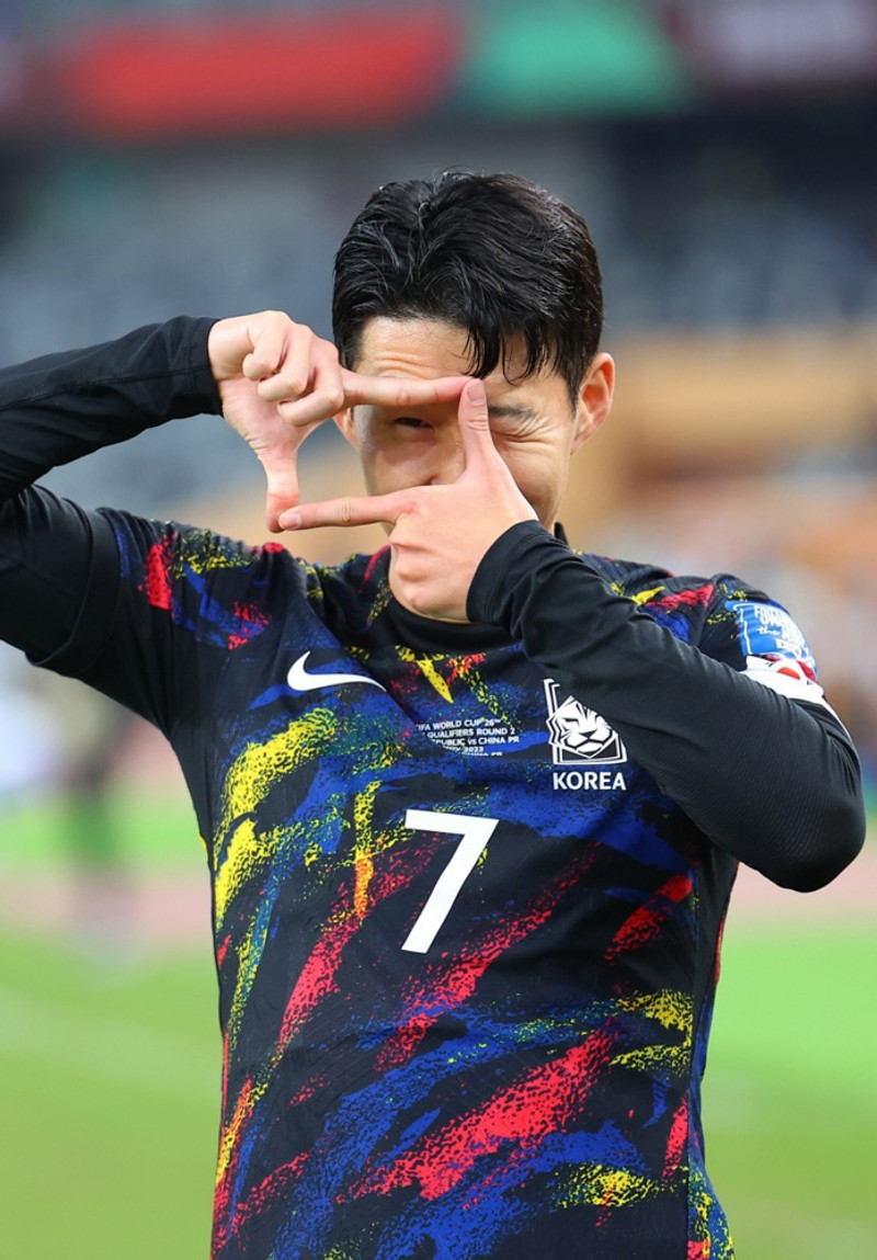 Atvikið átti sér stað í æfingaferð Son Academy, sem er fótboltaskóli á vegum Heung-Min Son og fjölskyldu hans