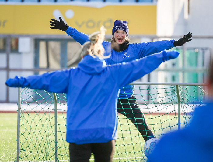 Karólína í stuði á landsliðsæfingu í gær.